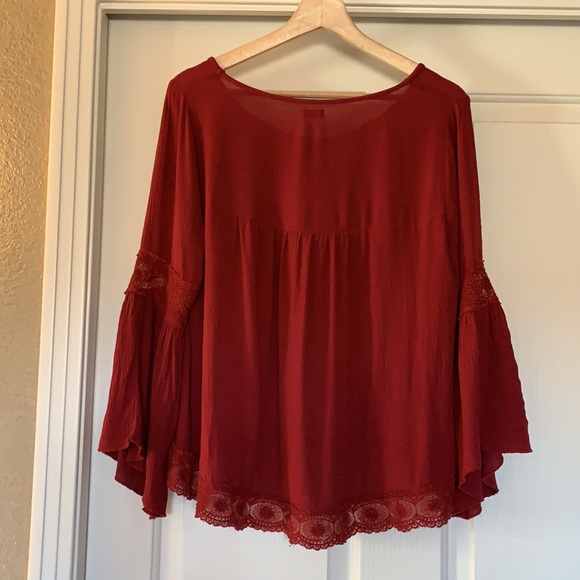 Beautiful Hollister Boho top - Picture 3 of 6